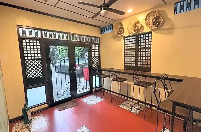 Park Avenue 2443 Pasay Hotel 3*