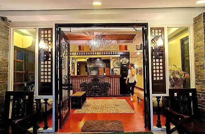 Park Avenue 2443 Pasay Hotel