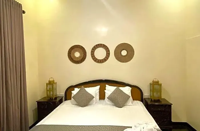 Park Avenue 2443 Pasay